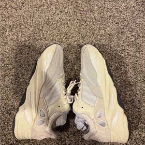 adidas Yeezy Boost 700 “Analog” Men’s Size 12